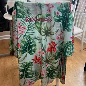 Bridesmaid tropical robe